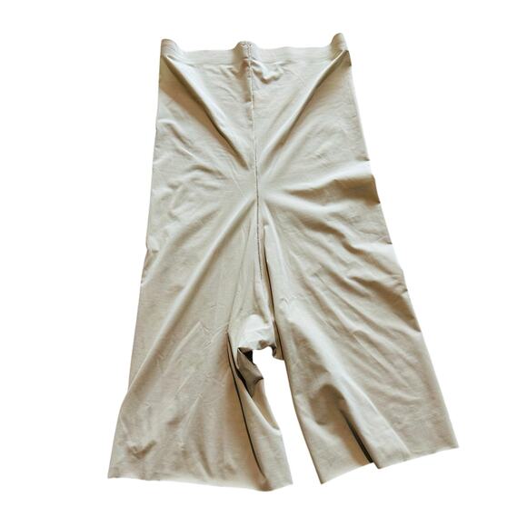 Spanx Trust Your Thinstincts High-Waist Short 2123 Nude S - Picture 7 of 9